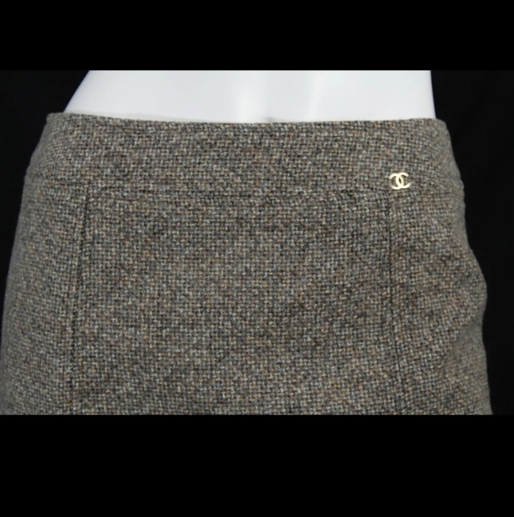 CHANEL VINTAGE WOOL SUIT - SIZE 36 - Picture 10 of 16